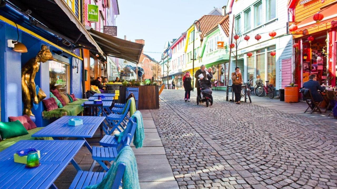 Practical Basement Apt With All Home Comforts Close To City Centre Stavanger Exterior photo